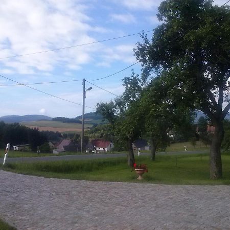 -Am Fuss Zum Zittauer Gebirge- Apartamento Hainewalde Exterior foto
